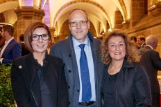 Beschäftigte mit Ehrenmedaille der WiSo ausgezeichnet